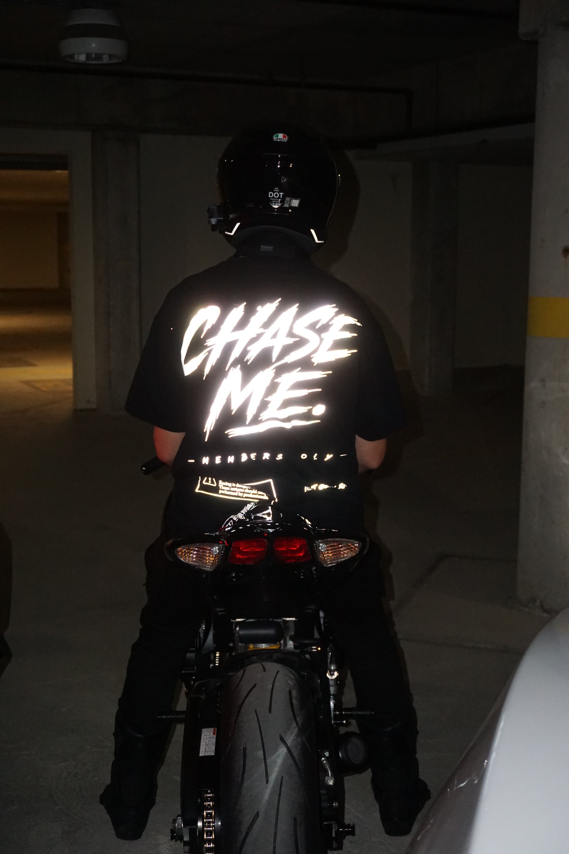 "CHASE ME" REFLECTIVE TEE