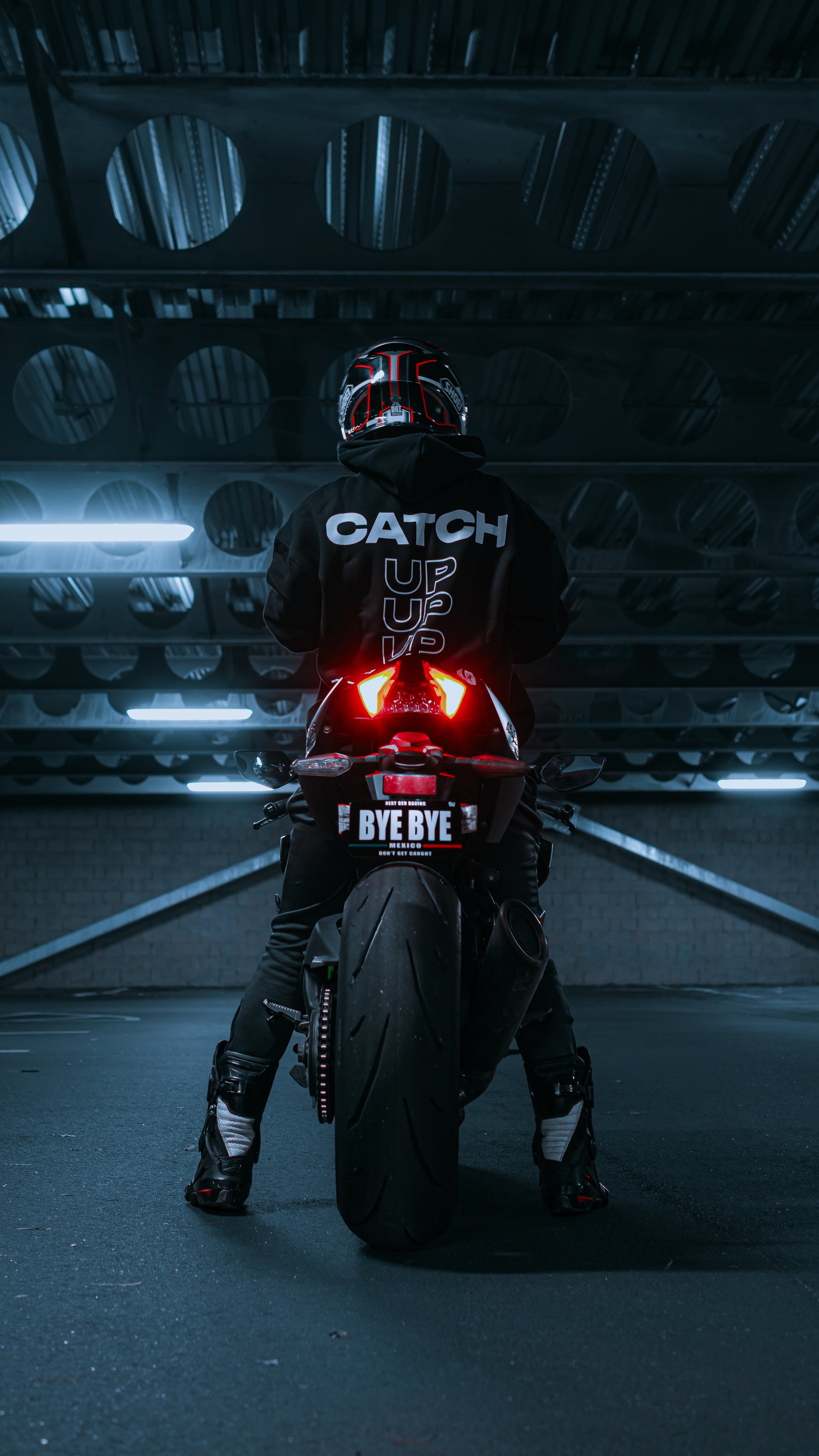 "CATCH UP" WHITE HOODIE