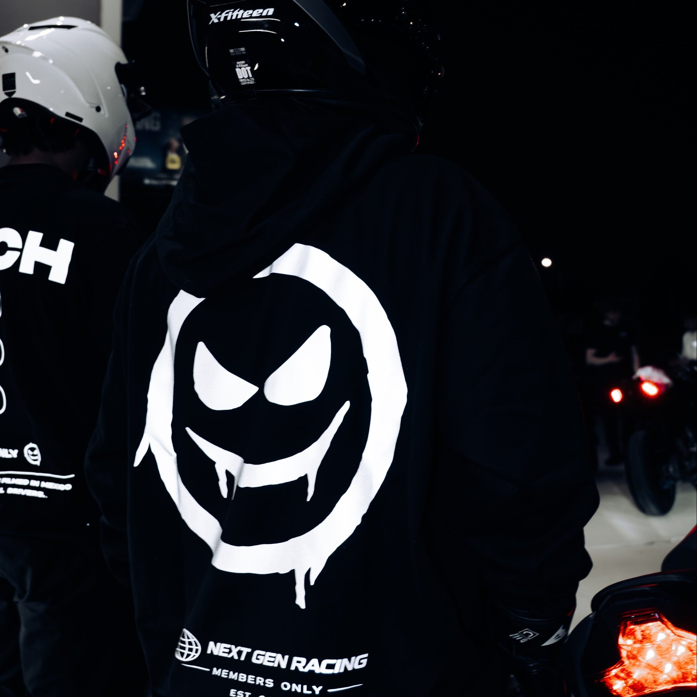 REFLECTIVE LOGO HOODIE