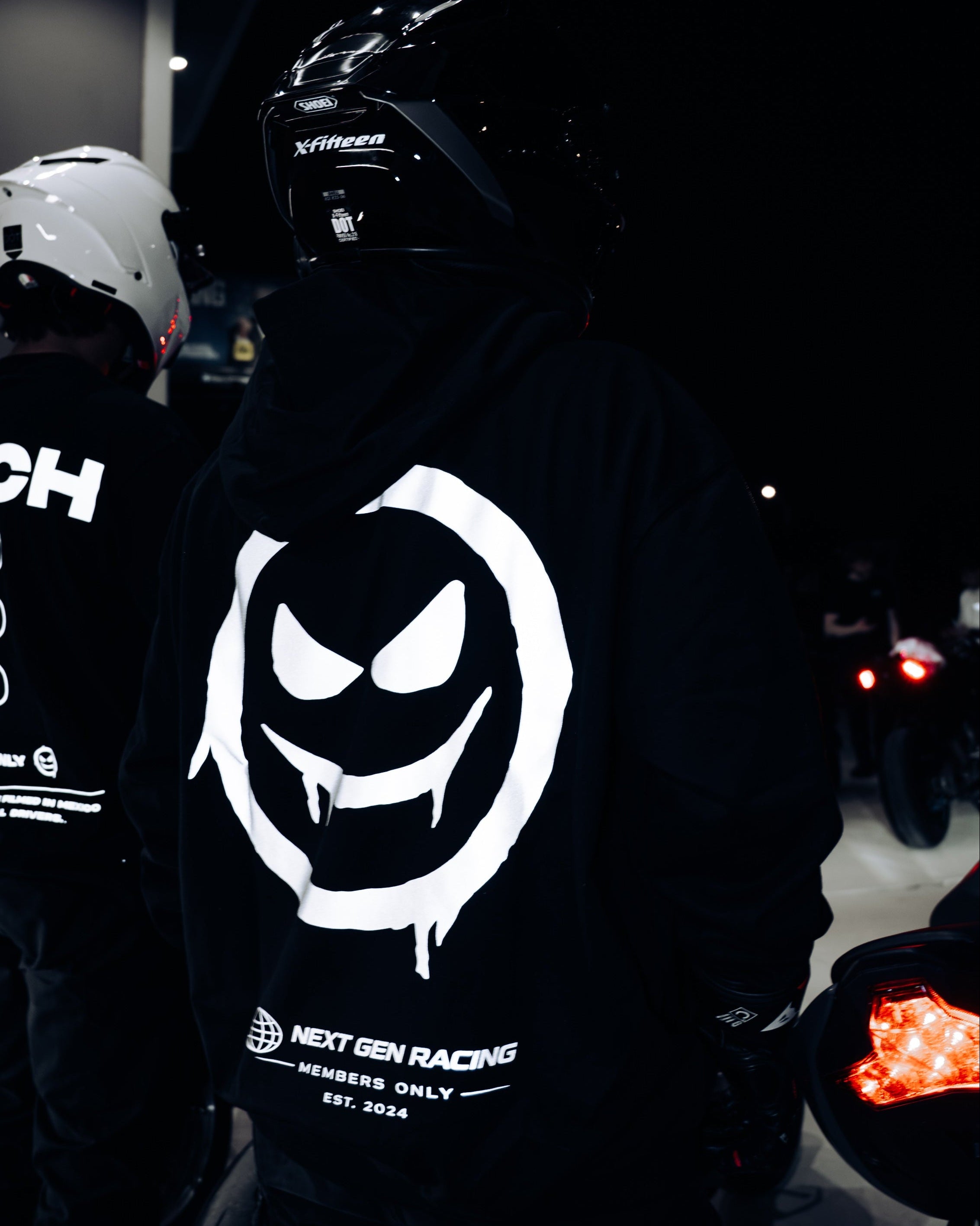 REFLECTIVE LOGO HOODIE