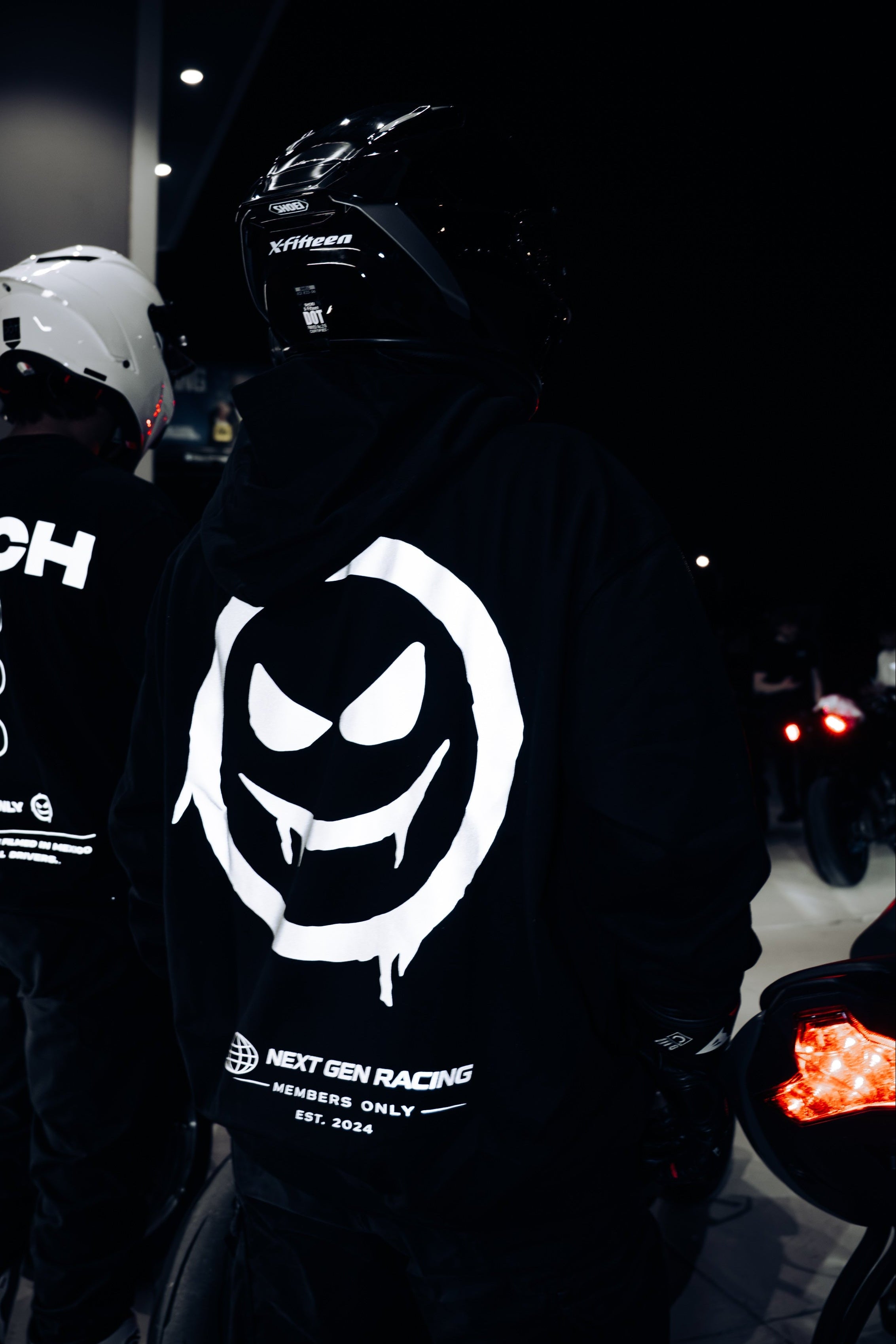 REFLECTIVE LOGO HOODIE