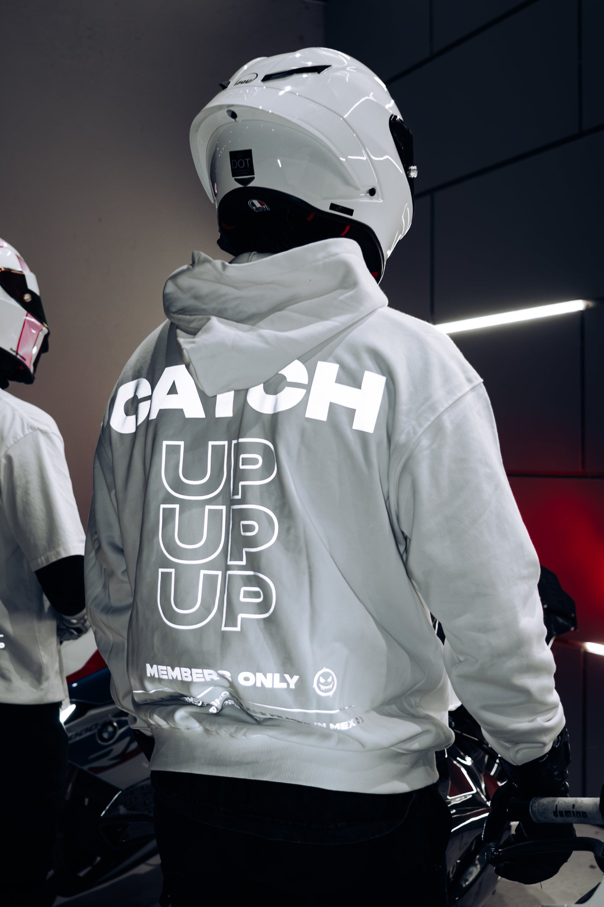 "CATCH UP" REFLECTIVE HOODIE (WHITE)