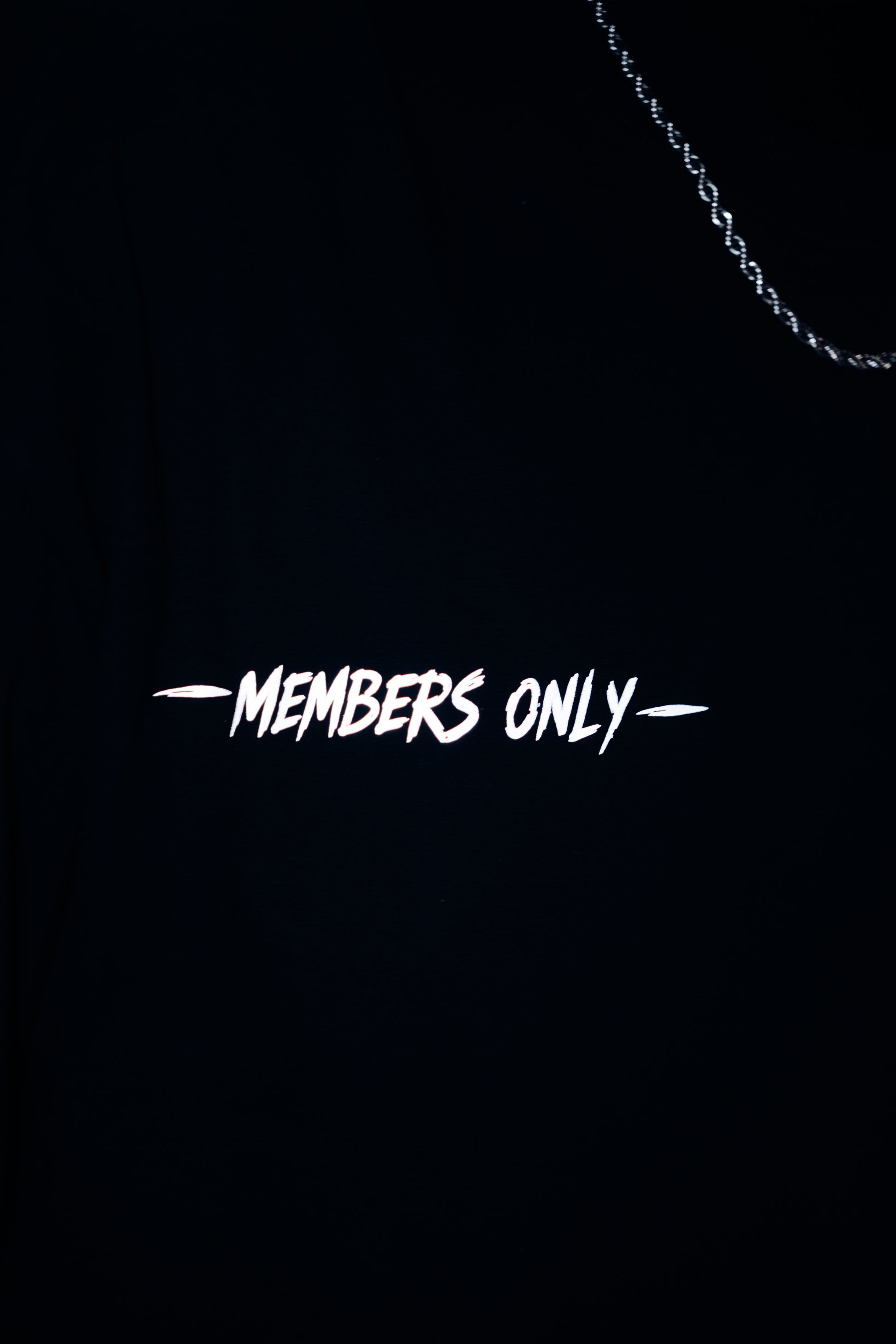 "CHASE ME" REFLECTIVE TEE