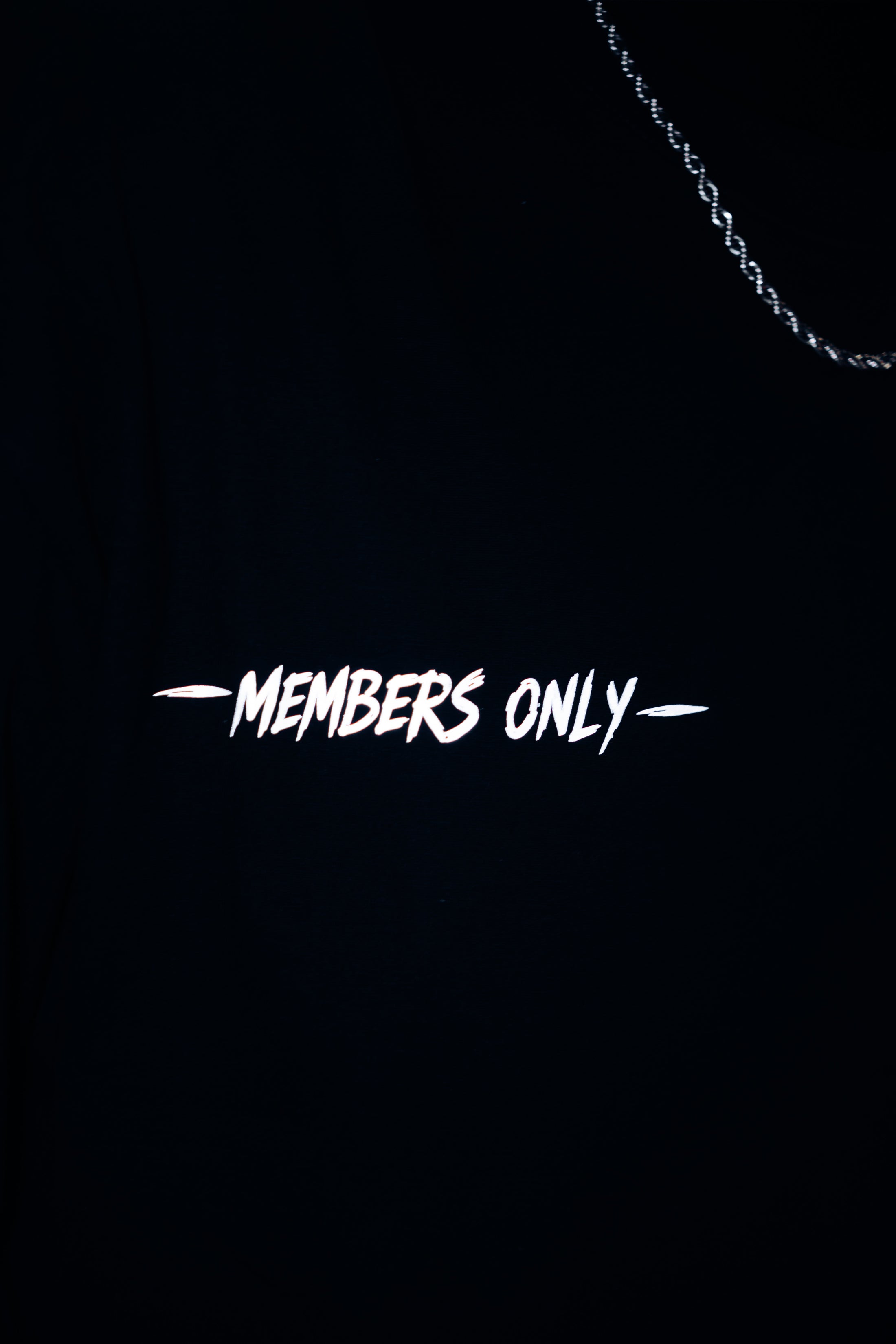 "CHASE ME" REFLECTIVE TEE