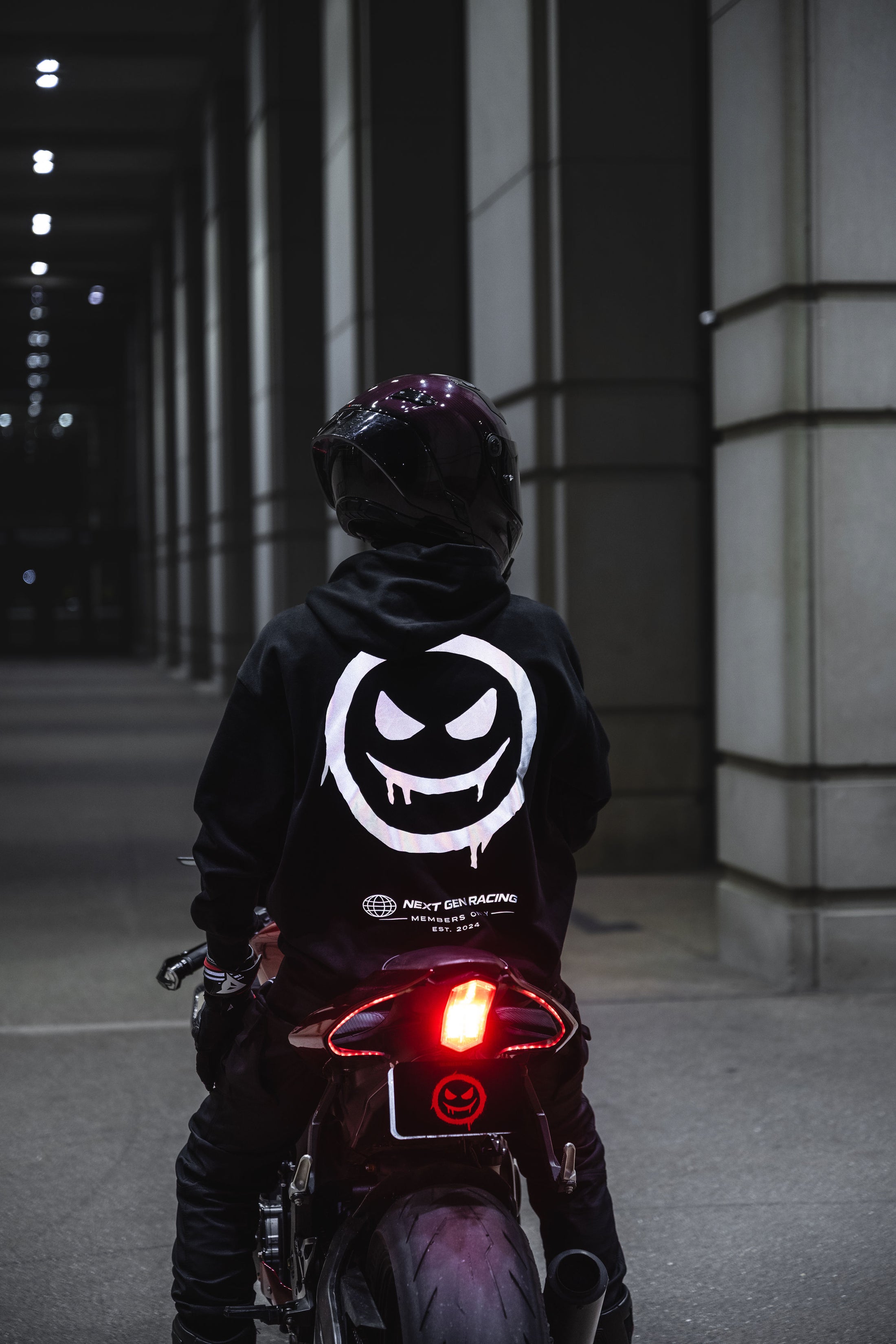 REFLECTIVE LOGO HOODIE
